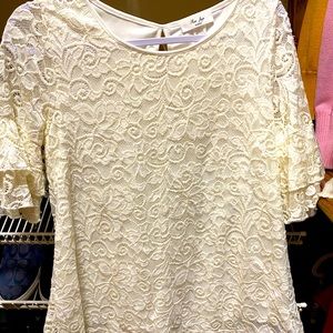 3x$30 beige Lace blouse !!!